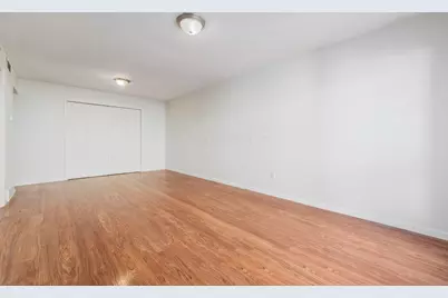 1126 Merrimar Circle N #H, Columbus, OH 43220 - Photo 5