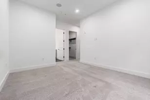 705 Civitas Ave, Columbus, OH 43215 - Photo 27