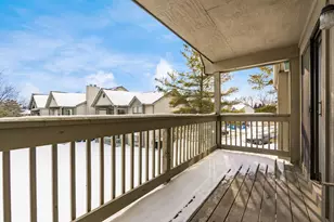 2733 Greystone Dr, Columbus, OH 43220 - Photo 27