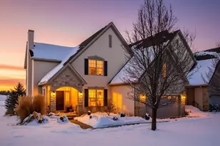 6688 Knoll View Ct, Powell, OH 43065 - Photo 3