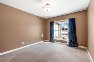 6688 Knoll View Ct, Powell, OH 43065 - Photo 9