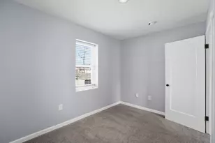 1740 Old Leonard Ave, Columbus, OH 43219 - Photo 17