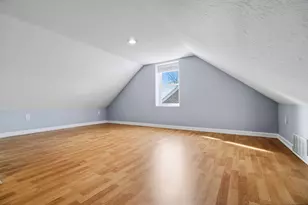 1740 Old Leonard Ave, Columbus, OH 43219 - Photo 21