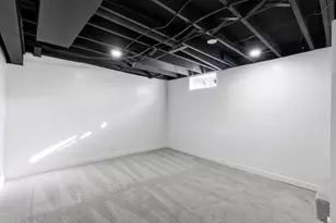 2321 Dunning Ct, Columbus, OH 43219 - Photo 9