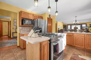 1081 Dunham Rd, Delaware, OH 43015 - Photo 9