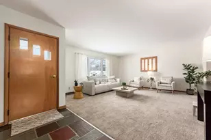 1811 Hove Rd, Columbus, OH 43221 - Photo 9