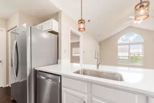 2464 Meadow Glade Dr, Hilliard, OH 43026 - Photo 9