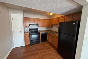 7887 Thornfield Ln, Columbus, OH 43235 - Photo 5