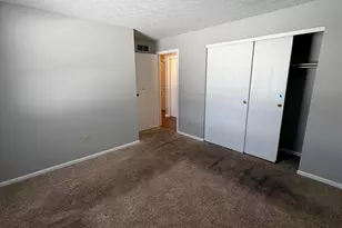 7887 Thornfield Ln, Columbus, OH 43235 - Photo 13