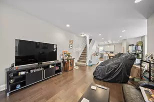 700 S Champion Ave, Columbus, OH 43205 - Photo 11