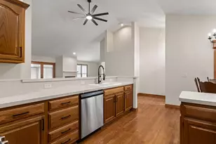 2665 Vi-Lilly Cir W, Grove City, OH 43123 - Photo 13