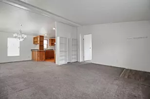 1100 Thornwood Dr SW, Heath, OH 43056 - Photo 5