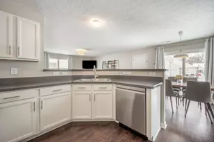 8714 Prairie Frost Ln, Lewis Center, OH 43035 - Photo 13