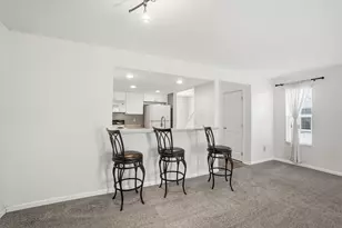 6336 Lakeview Dr E, Grove City, OH 43123 - Photo 11