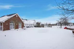 6336 Lakeview Dr E, Grove City, OH 43123 - Photo 43