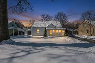 845 Exeter Rd, Columbus, OH 43213 - Photo 1