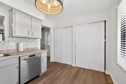 3001 Cooper Bluff Drive, Columbus, OH 43231 - Photo 13