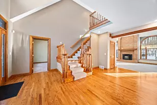 544 Grand Ridge Dr, Howard, OH 43028 - Photo 3