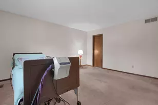 7010 Rockwoods Pl, Worthington, OH 43085 - Photo 21