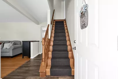 1679 Peardale Road N, Columbus, OH 43229 - Photo 3