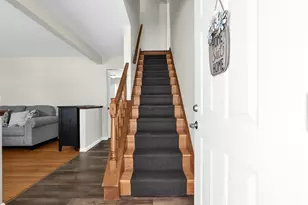 1679 Peardale Rd N, Columbus, OH 43229 - Photo 3