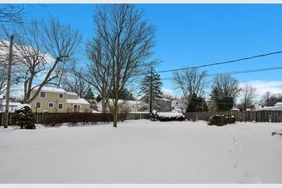 1679 Peardale Road N, Columbus, OH 43229 - Photo 27