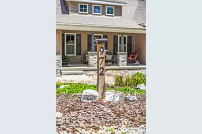 972 Sauk Lane, Hide A Way Hills, OH 43107 - Photo 5