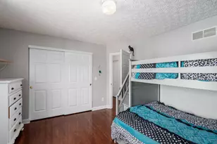 8133 Dunaway Ln, Westerville, OH 43082 - Photo 23