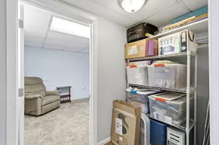 1637 Sale Rd, Columbus, OH 43224 - Photo 23