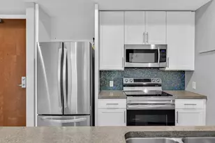 845 N High St, Columbus, OH 43215 - Photo 15