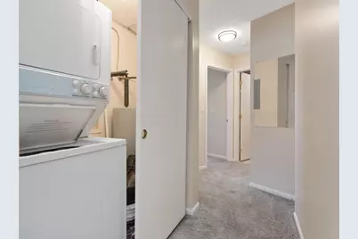 3941 Karl Road #326, Columbus, OH 43224 - Photo 9