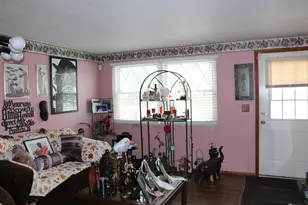 2251 Meridian Ct, Columbus, OH 43232 - Photo 5