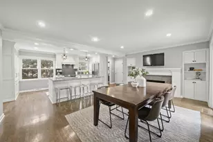 2748 Tremont Rd, Columbus, OH 43221 - Photo 13