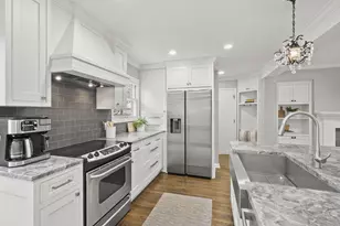 2748 Tremont Rd, Columbus, OH 43221 - Photo 21