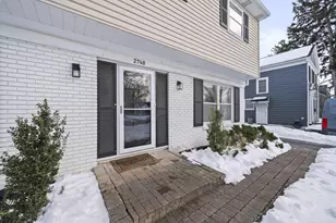 2748 Tremont Rd, Columbus, OH 43221 - Photo 5