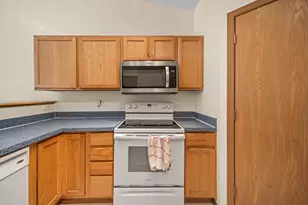 1521 October Ridge Ct, Columbus, OH 43223 - Photo 17