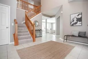 3443 Village Club Dr, Powell, OH 43065 - Photo 7