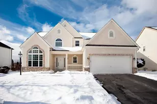 3443 Village Club Dr, Powell, OH 43065 - Photo 1