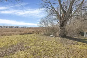 22 Skyline Dr, Ashville, OH 43103 - Photo 27