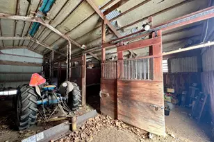 25183 New Guilford Rd, Martinsburg, OH 43037 - Photo 11