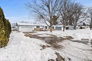 780 Wooddale Dr, Urbana, OH 43078 - Photo 3