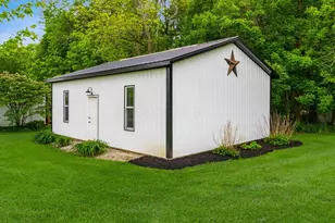 8263 Bennington Chapel Rd, Centerburg, OH 43011 - Photo 11