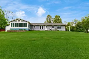 8263 Bennington Chapel Rd, Centerburg, OH 43011 - Photo 9