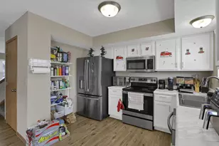 2700 Raphael Dr, Columbus, OH 43232 - Photo 15