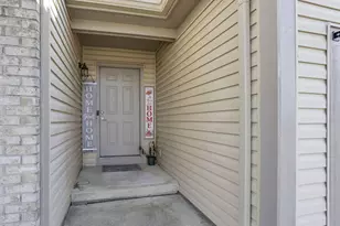 2700 Raphael Dr, Columbus, OH 43232 - Photo 7