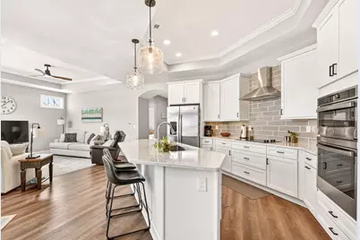 1636 Waterside Drive #D2, Circleville, OH 43113 - Photo 11