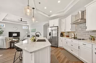 1636 Waterside Dr, Circleville, OH 43113 - Photo 13