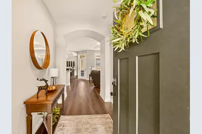 1636 Waterside Drive #D2, Circleville, OH 43113 - Photo 7