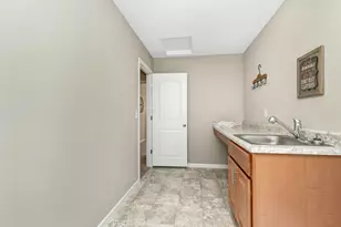 7576 Bullseye Dr, Canal Winchester, OH 43110 - Photo 33