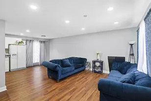 1973 Dunning Rd, Columbus, OH 43219 - Photo 3